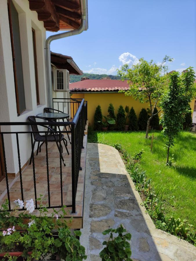 Family Hotel "Slavianska Dusha" Veliko Tărnovo Esterno foto