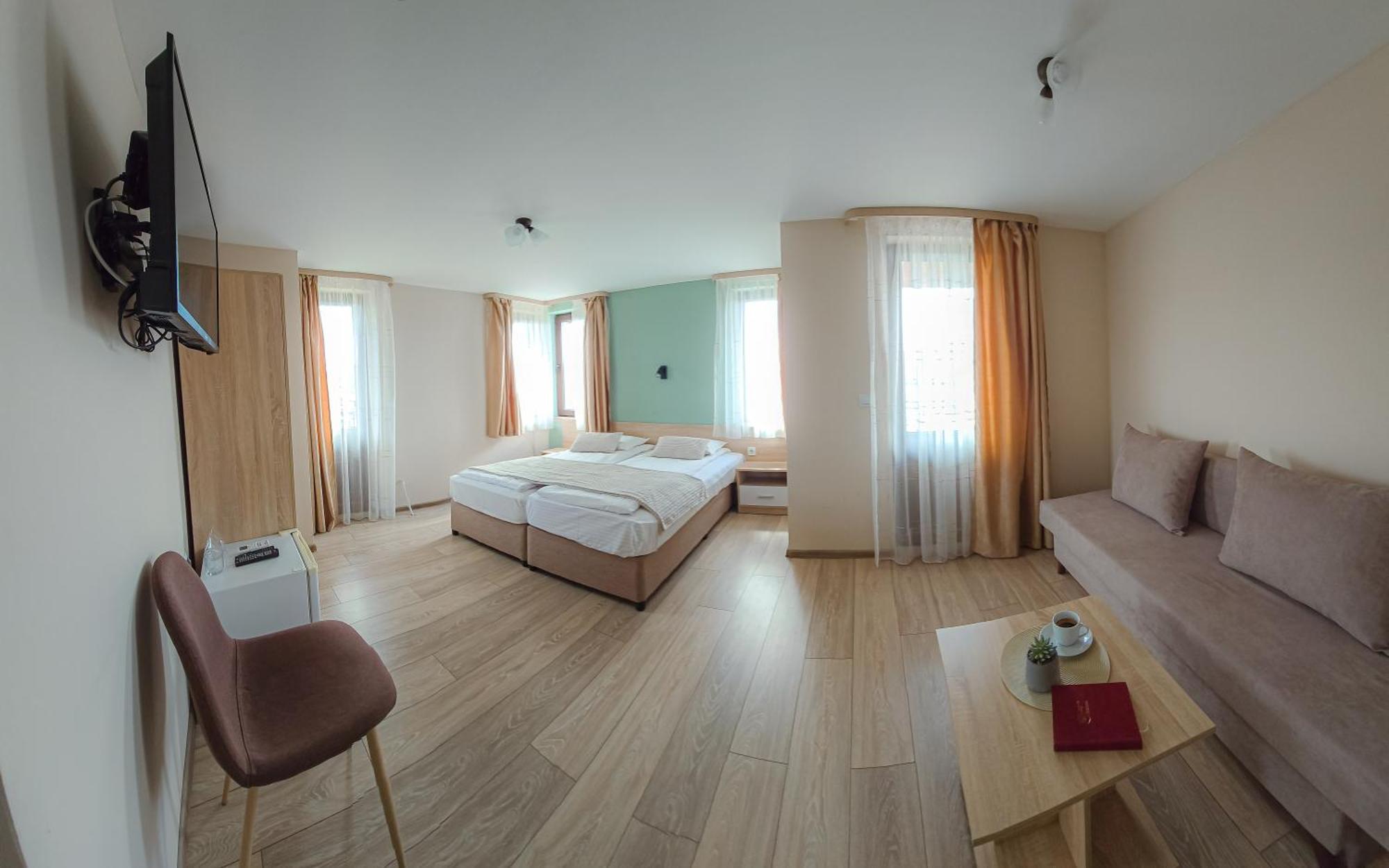 Family Hotel "Slavianska Dusha" Veliko Tărnovo Esterno foto