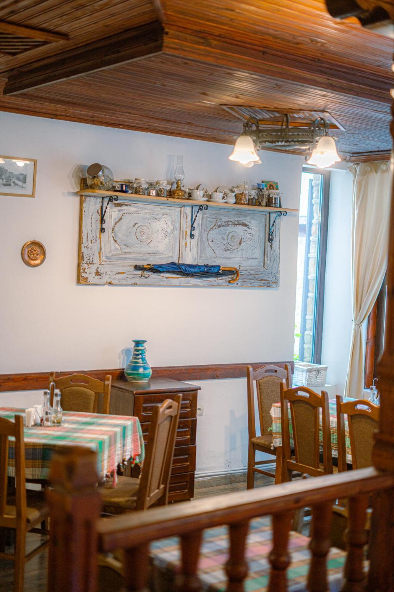 Family Hotel "Slavianska Dusha" Veliko Tărnovo Esterno foto