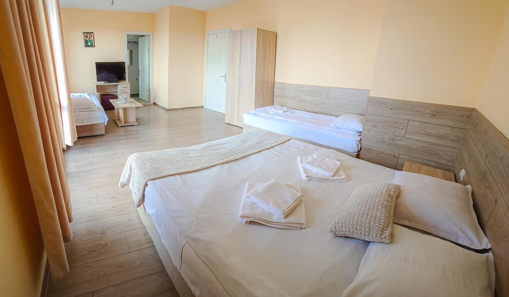Family Hotel "Slavianska Dusha" Veliko Tărnovo Esterno foto