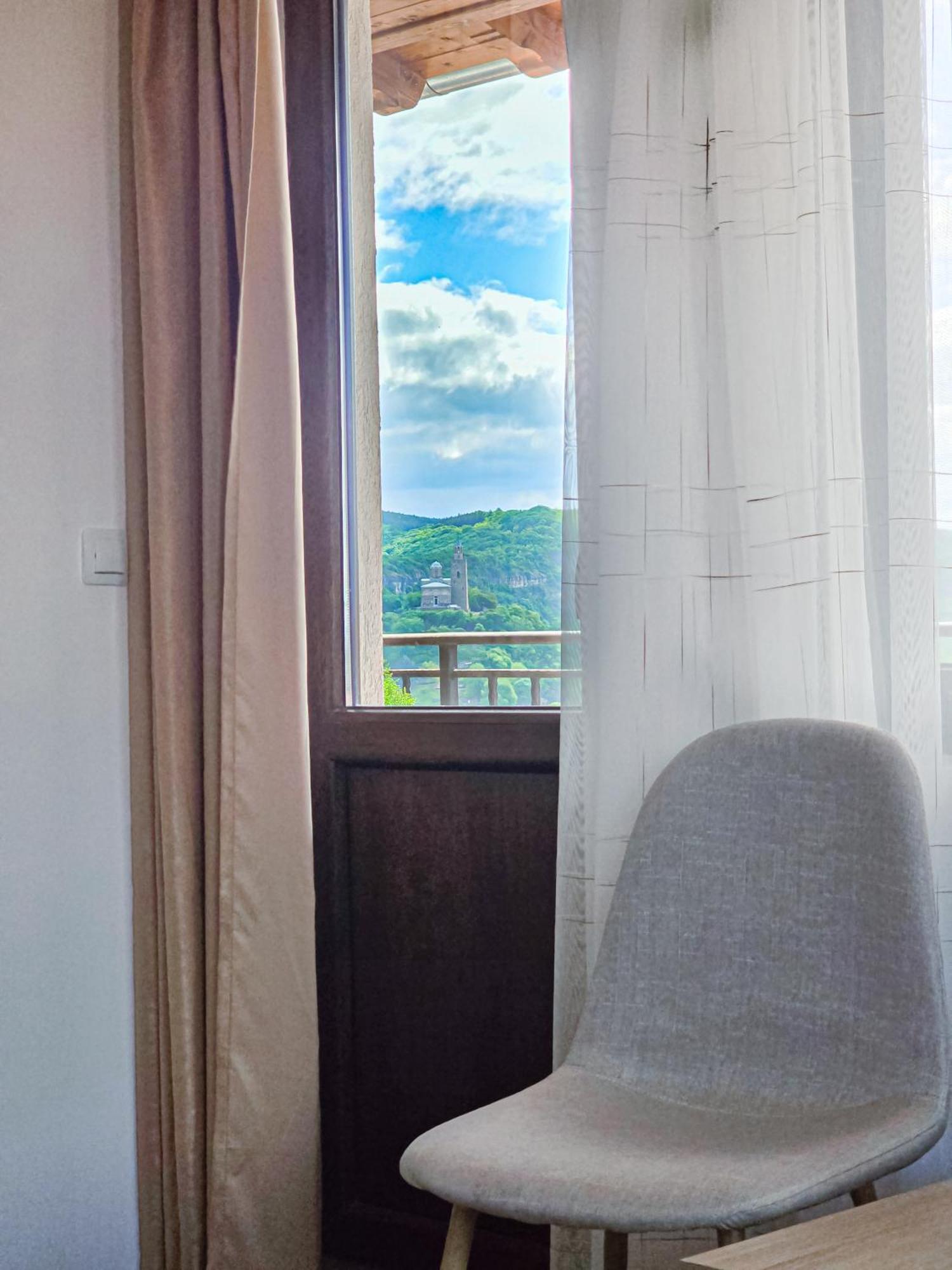 Family Hotel "Slavianska Dusha" Veliko Tărnovo Esterno foto