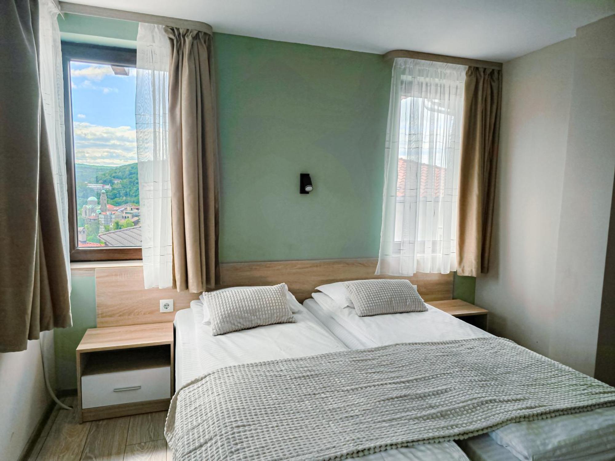 Family Hotel "Slavianska Dusha" Veliko Tărnovo Esterno foto