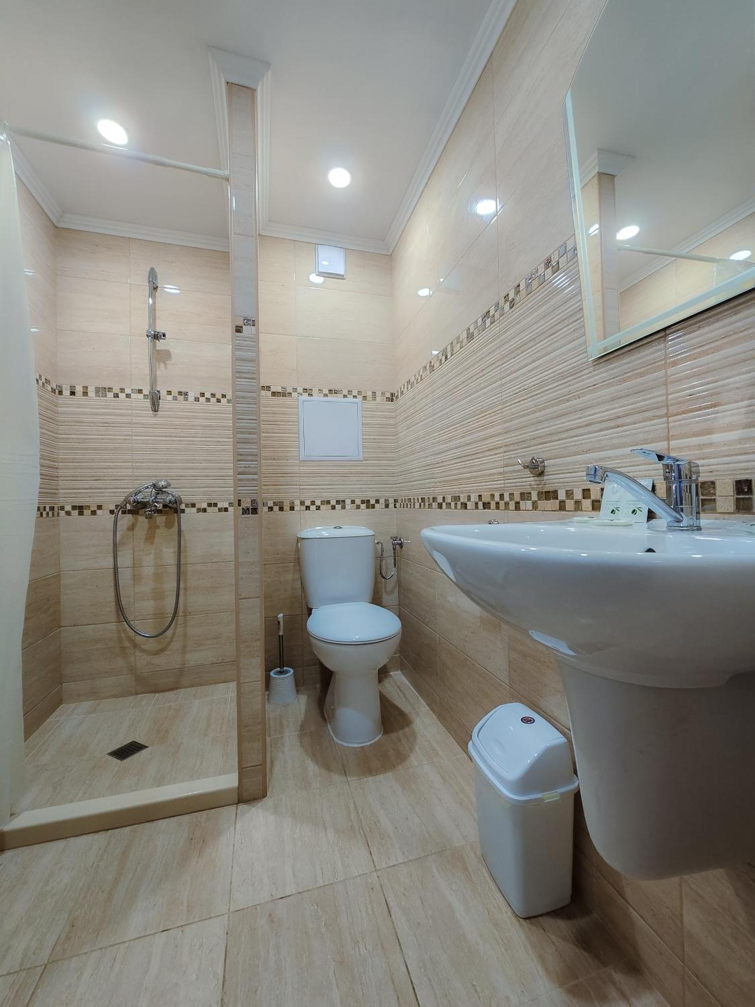 Family Hotel "Slavianska Dusha" Veliko Tărnovo Esterno foto