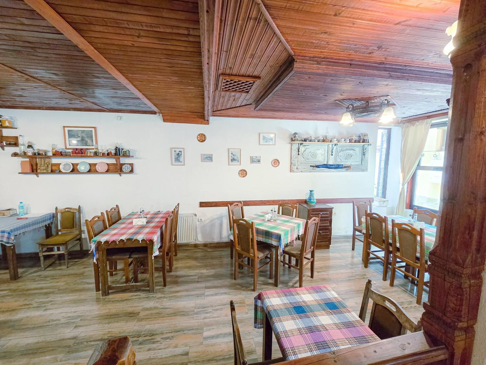 Family Hotel "Slavianska Dusha" Veliko Tărnovo Esterno foto