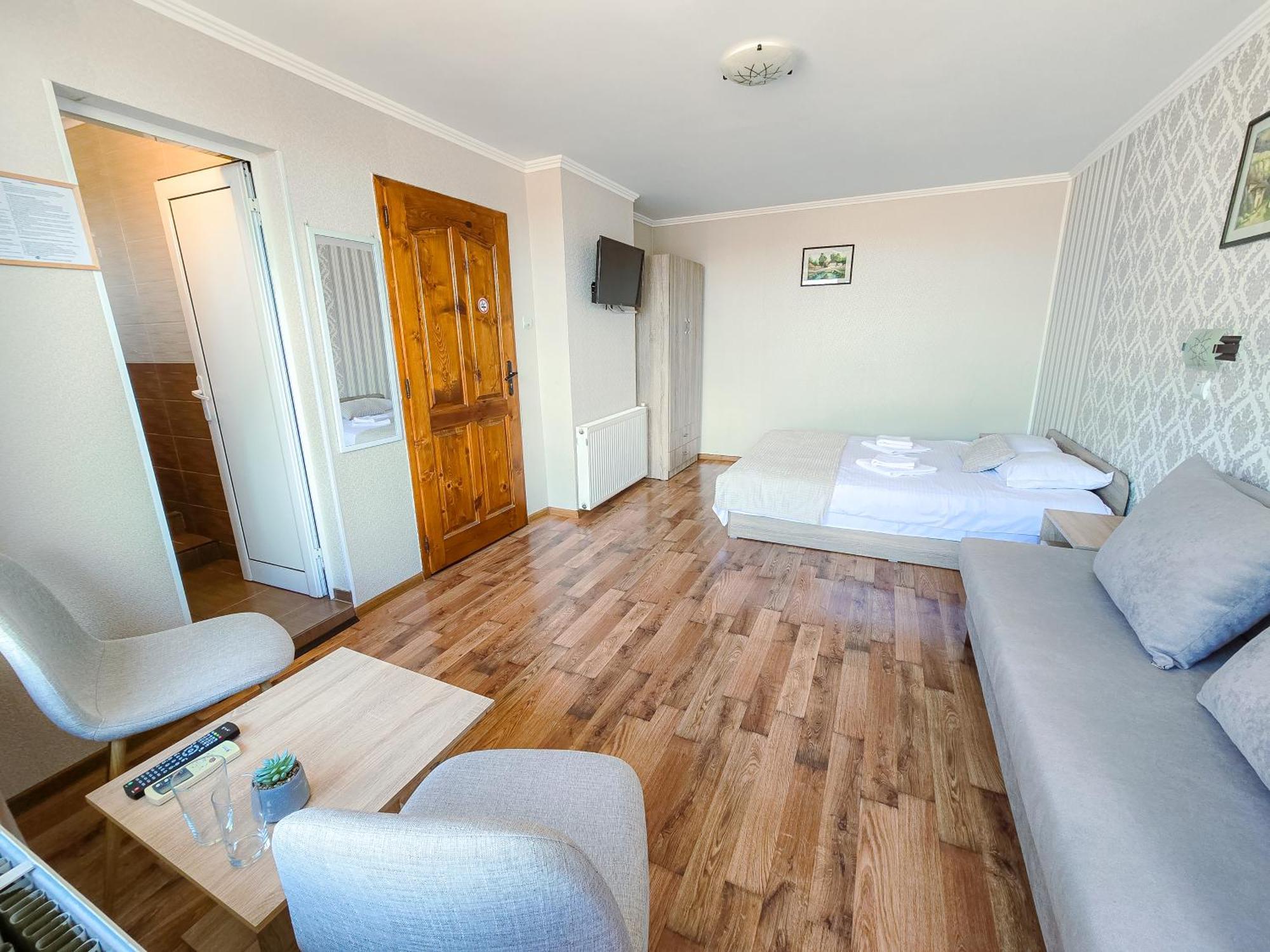 Family Hotel "Slavianska Dusha" Veliko Tărnovo Esterno foto